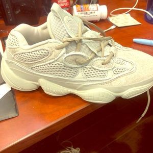 Men’s Yeezy sneakers for sale